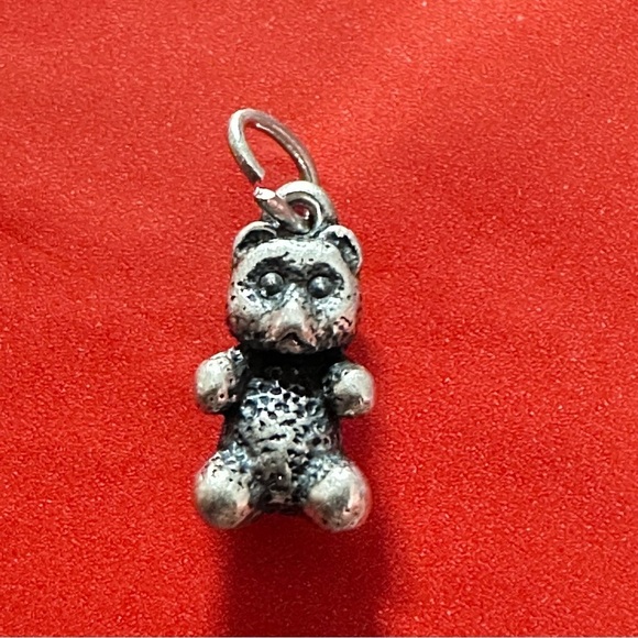 JAMES AVERY RETIRED CHARM 925 STERLING SILVER TEDDY BEAR CUT BAIL 5505 Y - Picture 6 of 12